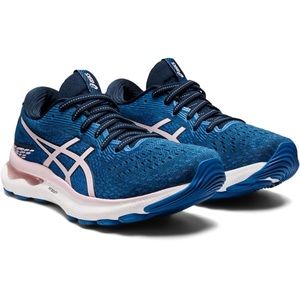 Asics Gel Nimbus 24 - VEUC Size 8.5 womens